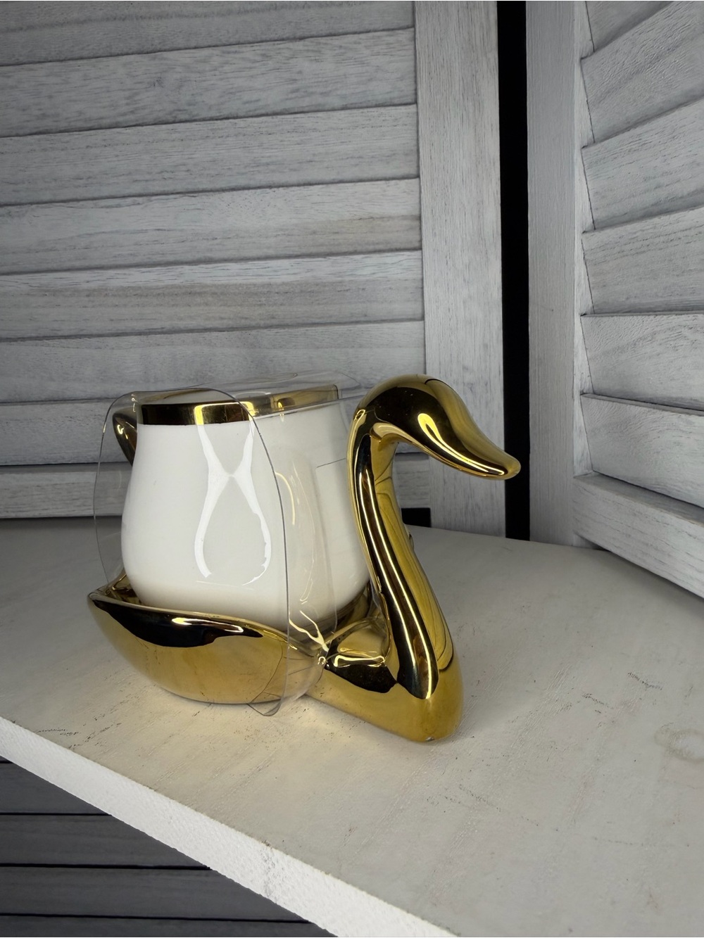 Gold Swan Ceramic Candle Holder with White Insert Grace Teaware - Picture 6 of 6